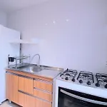 Incrível sala e quarto com varanda e vista para o mar de Ipanema